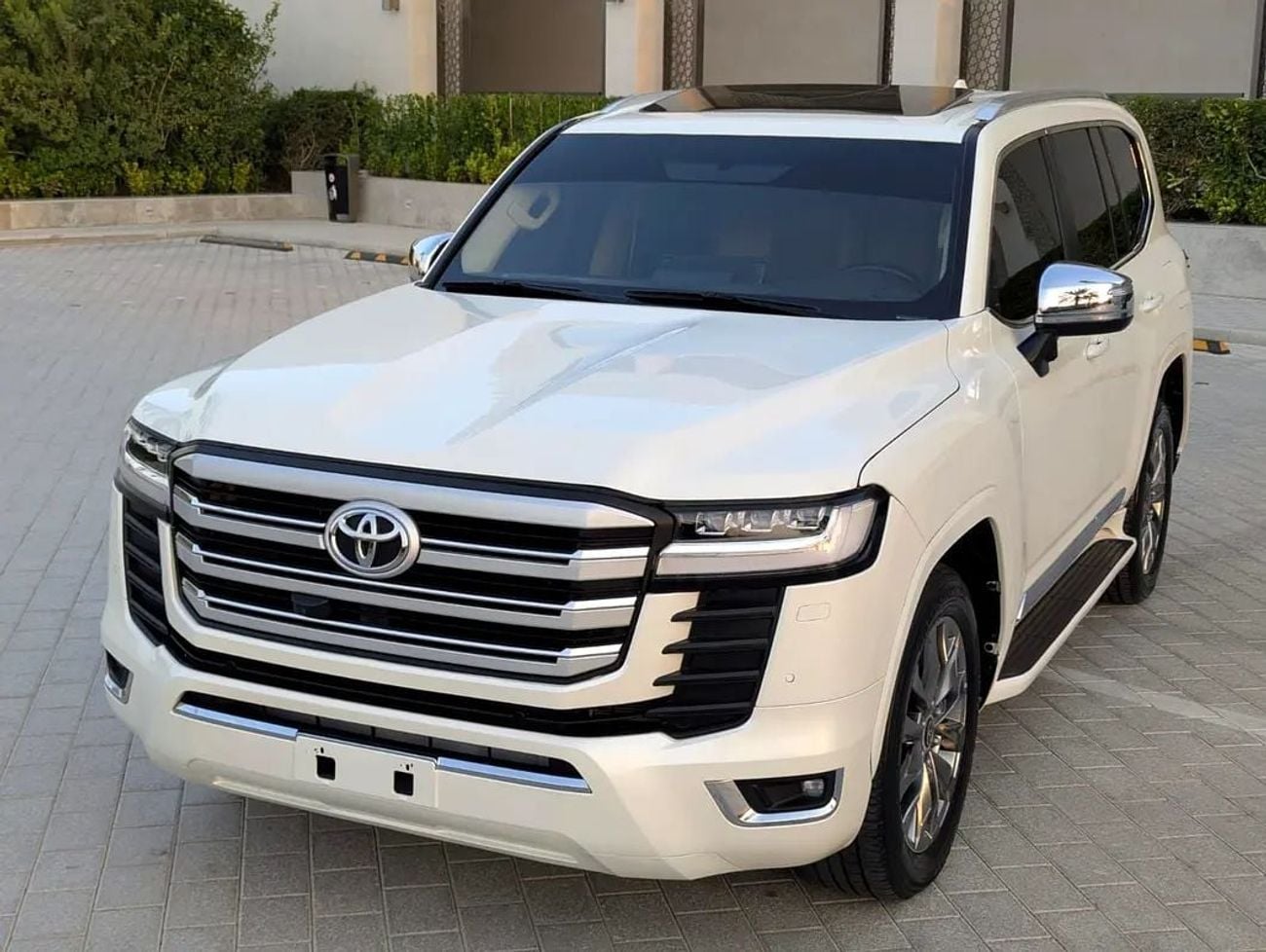 Toyota Land Cruiser VXR GCC Specs Top Full Option Twin-Turbo V6 Excellent Condition