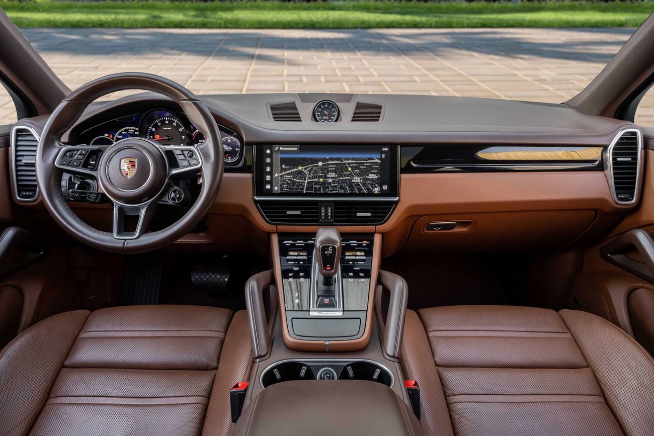 Porsche Cayenne Coupe | 5,680 P.M | 0% Downpayment | FULL PORSCHE HISTORY! Cayenne Coupe | 5,680 P.M | 0% Downpayment | FULL PORSCHE HISTORY!