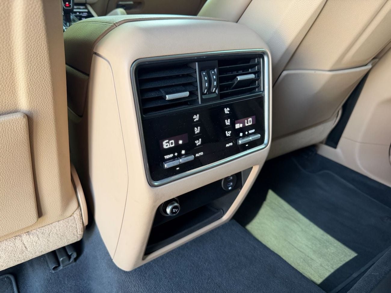 Porsche Cayenne STANDARD