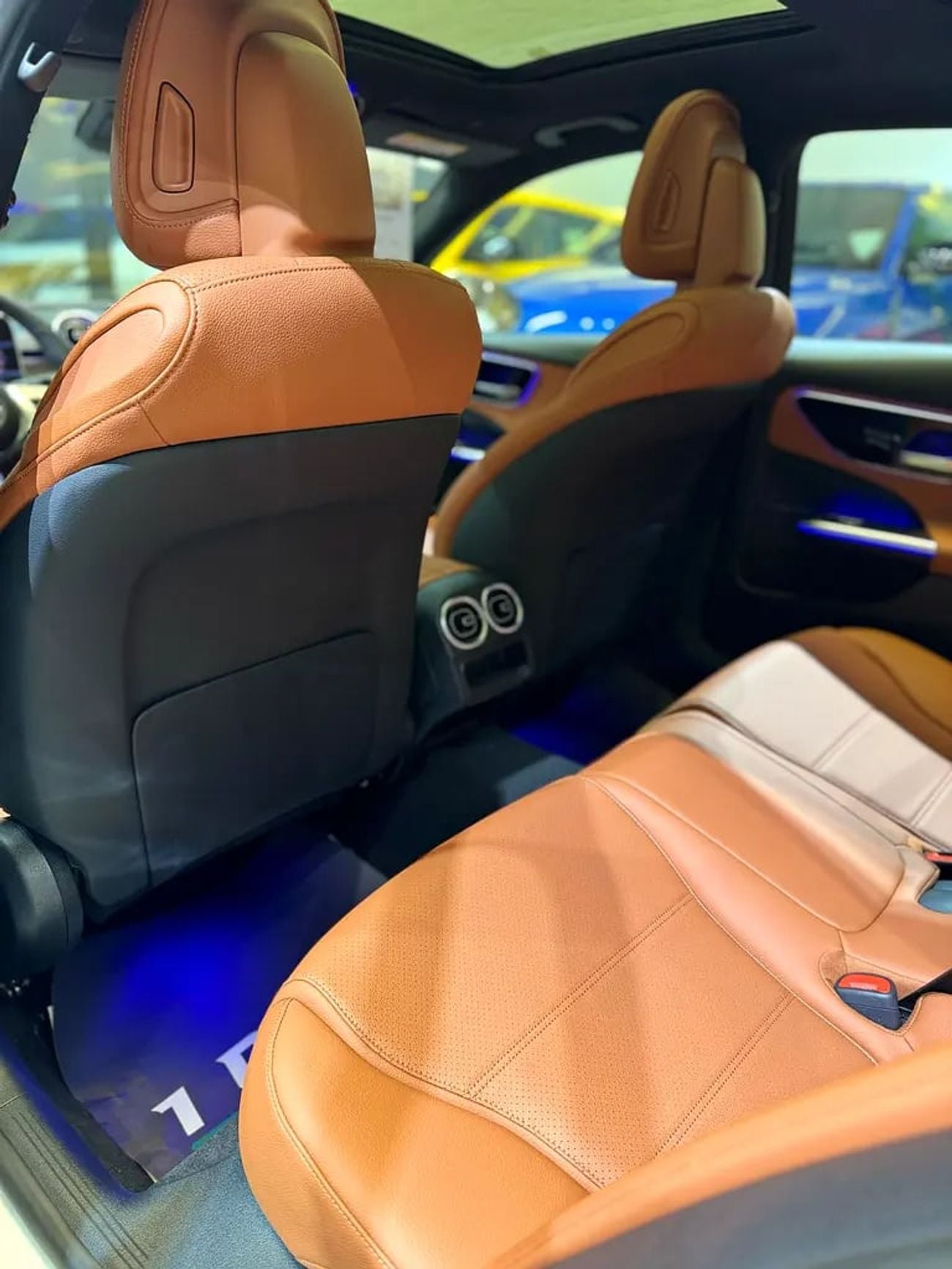 مرسيدس بنز C 200 MERCEDES C 200 BRAND