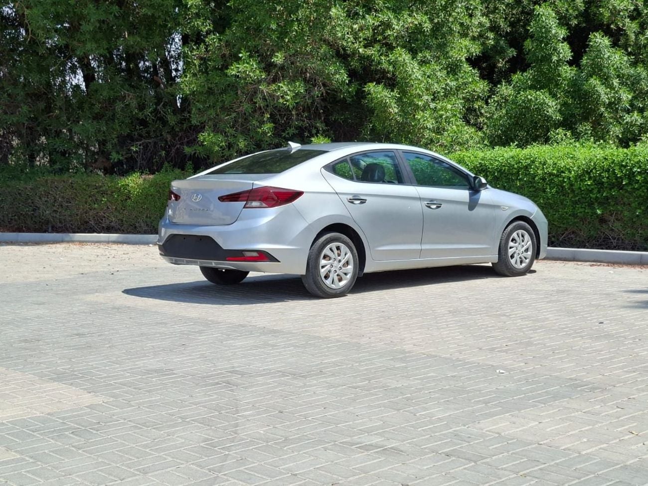 Hyundai Elantra GL
