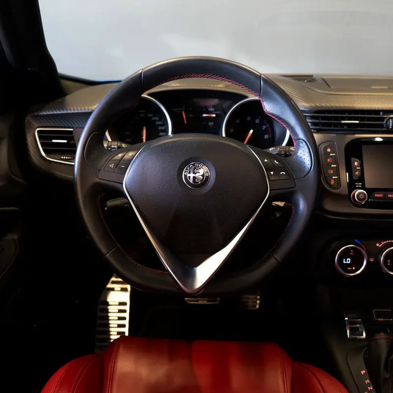 ألفا روميو جوليتا Veloce 765 P.M • 0% Downpayment • Veloce • 1 Year Warranty