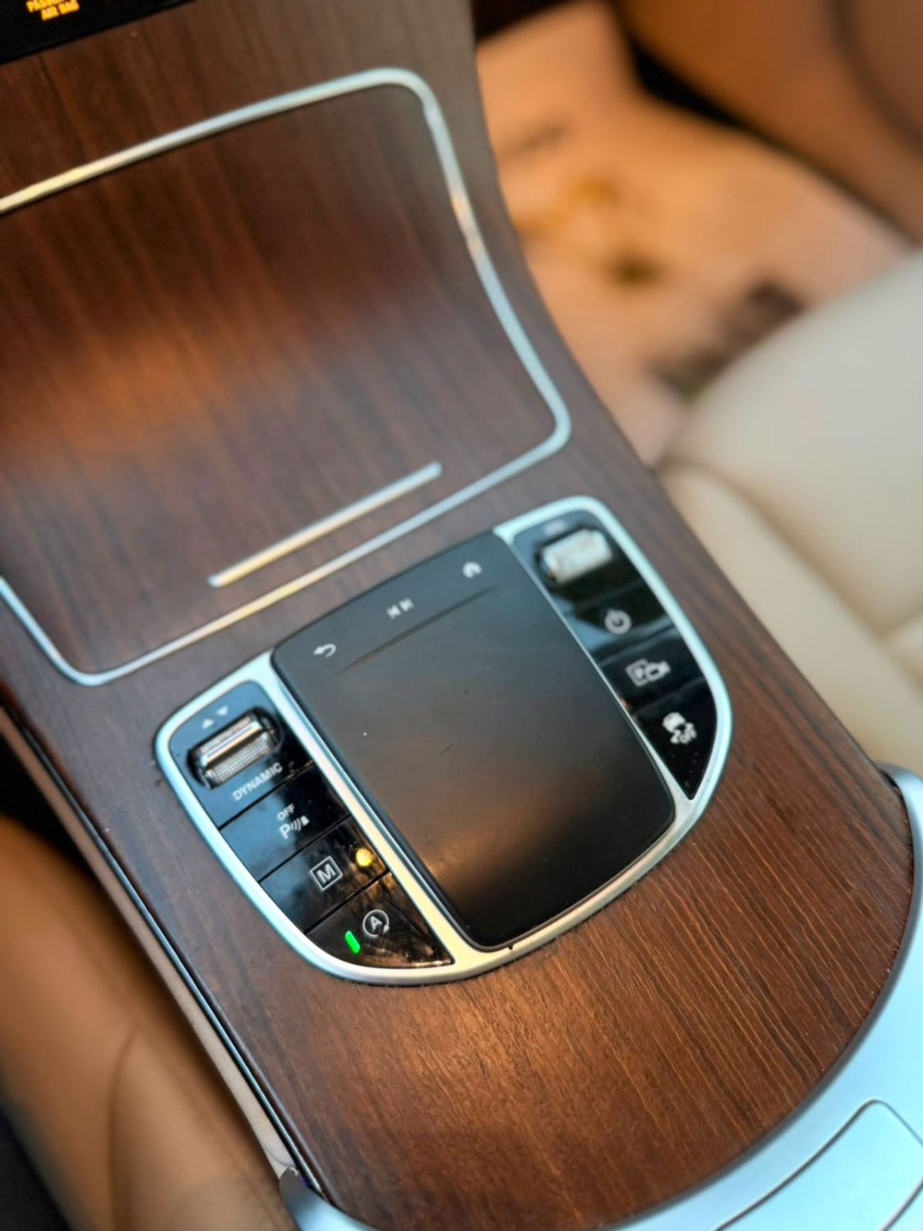 Mercedes Benz GLC 300 STANDARD