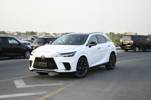 لكزس RX 350 F-SPORT لكزس RX350 موديل 2026، محرك بنزين سعة 2.4 لتر، فئة F Sport، مزودة برادار، ونظام ركن آلي، وشاشة عرض ر