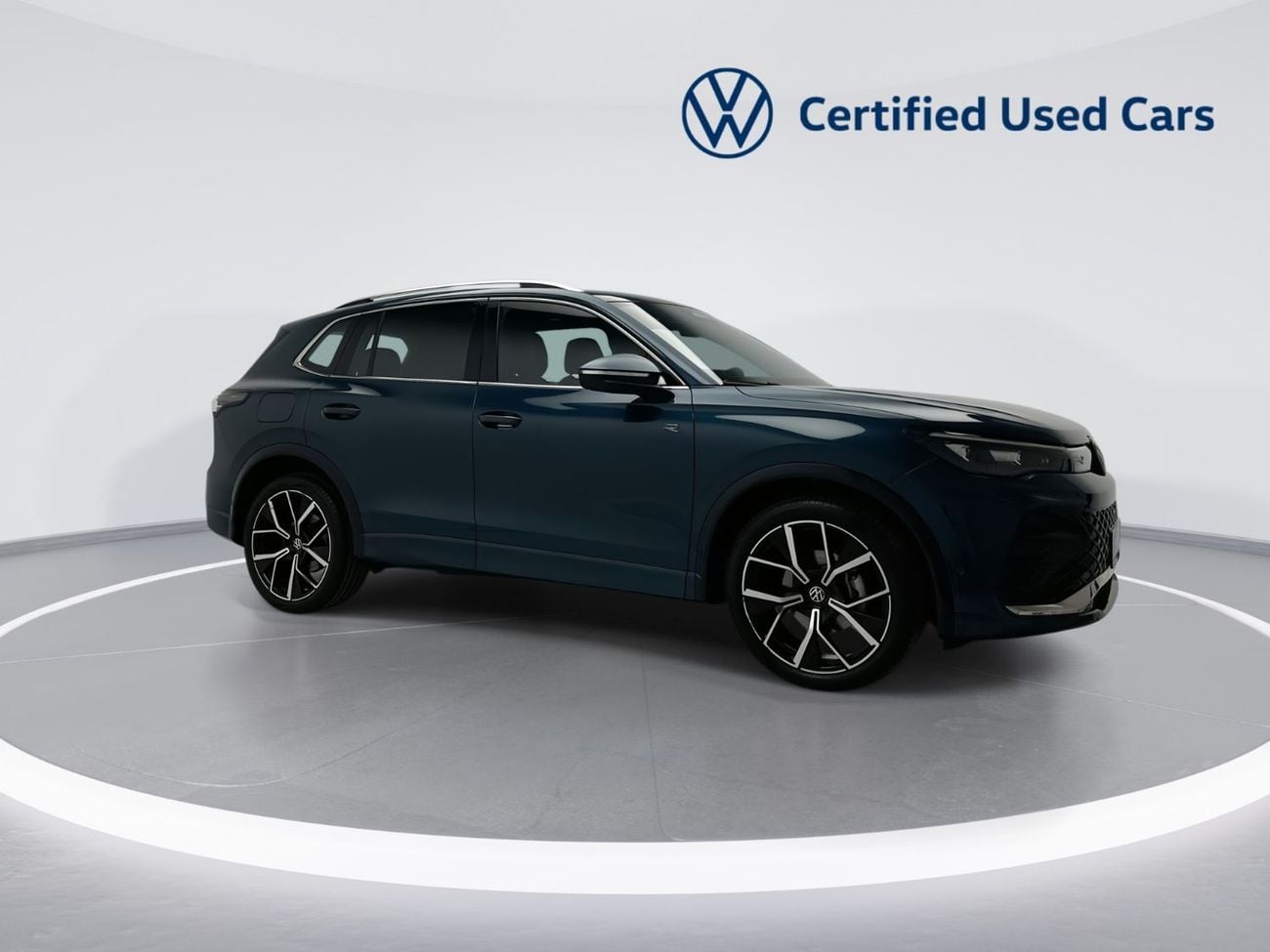 Volkswagen Tiguan R-LINE 1.4L | Premium R-Line Interior | Panoramic Sunroof | Digital Cockpit Pro | Ambient Lighting | Rear C