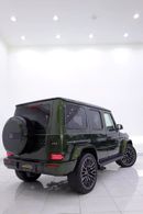 Mercedes Benz G63 AMG G63 MANUFAKTUR SPECIAL OLIVE + CARBON INTERIOR + 5 YEARS DEALER WARRANTY + SERVICE