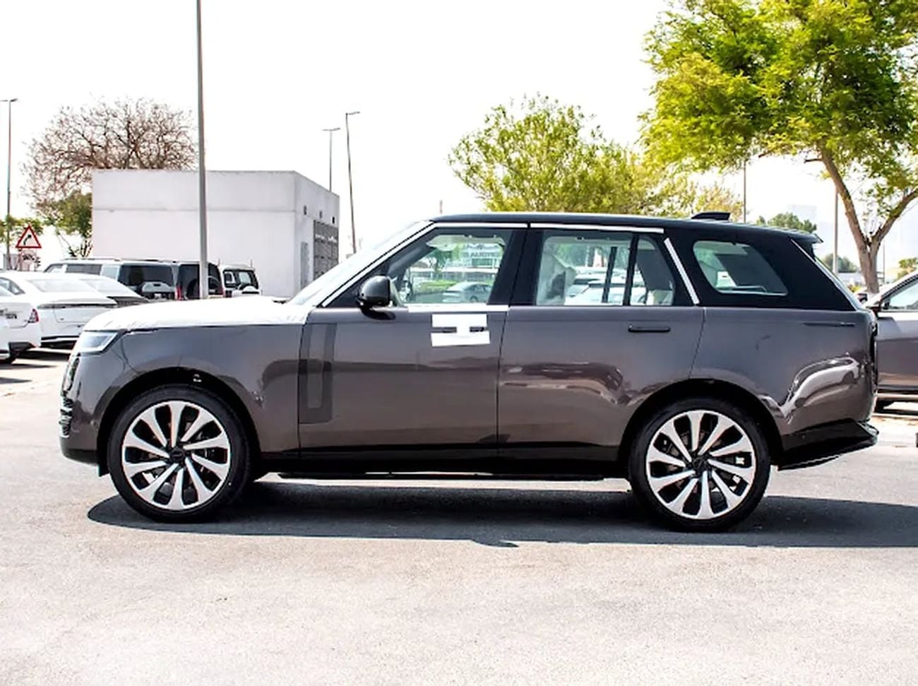 Land Rover Range Rover Brand HSE | GCC Specs | Luxury Reimagined