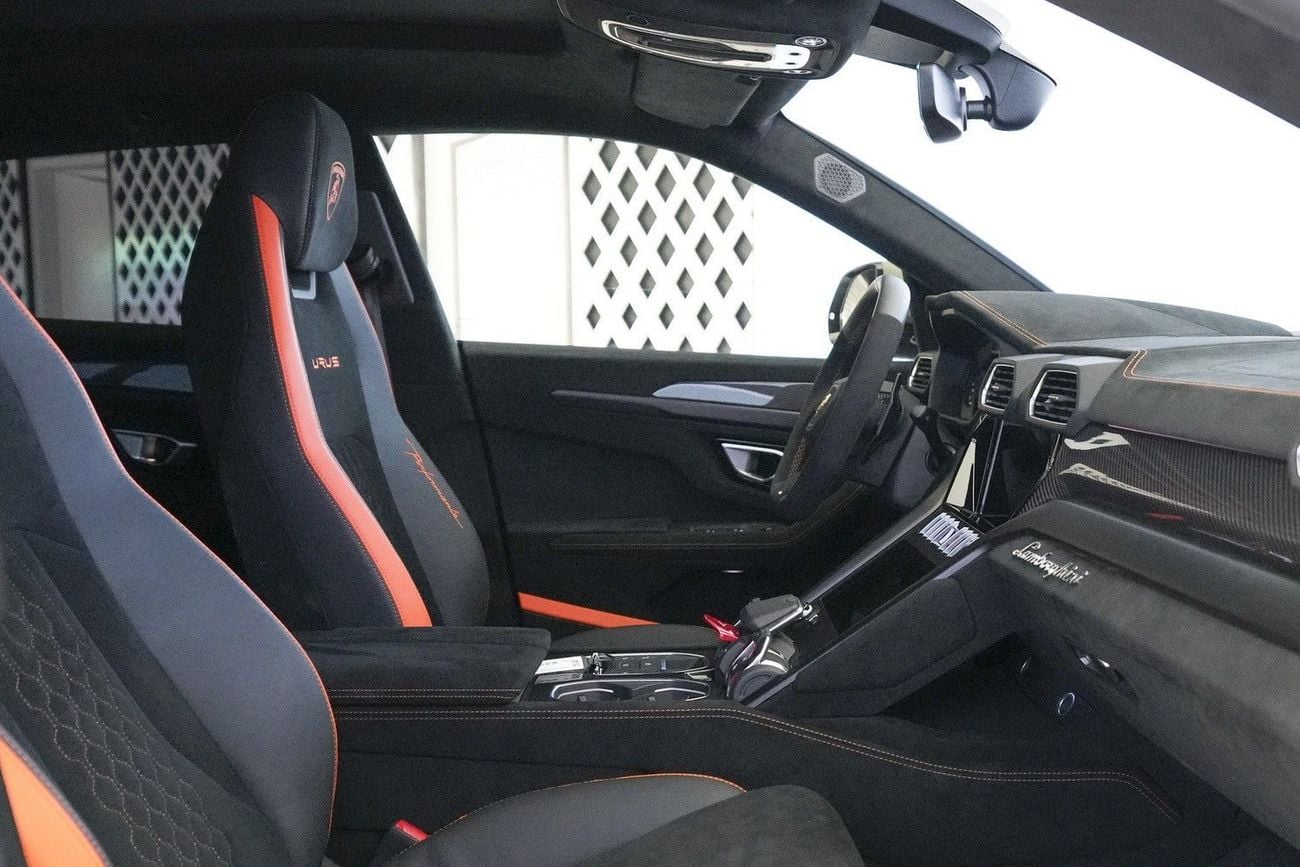 لامبورغيني اوروس PERFORMANTE