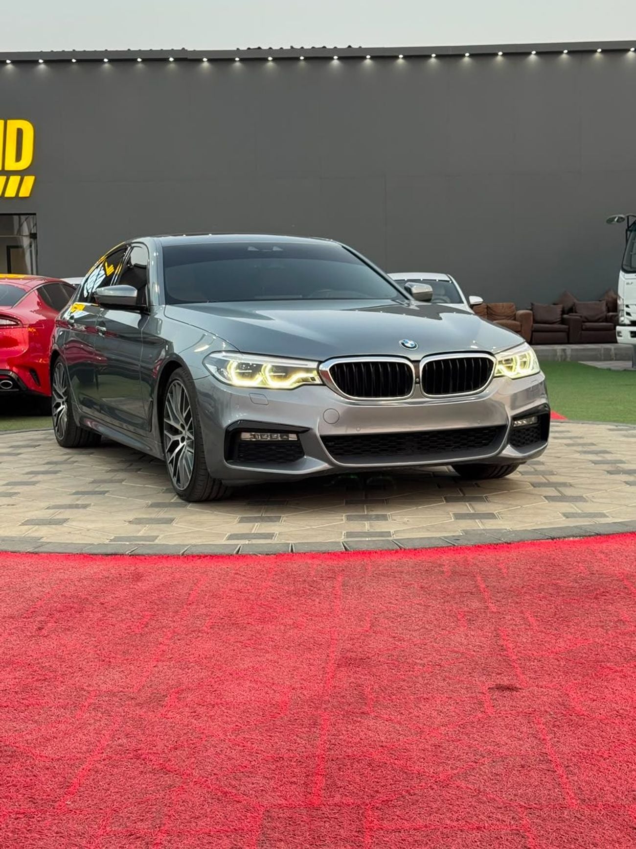 بي أم دبليو 530i M SPORT