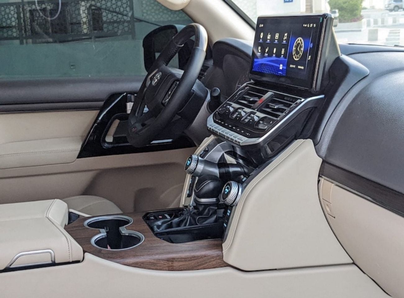 Toyota Land Cruiser GXR