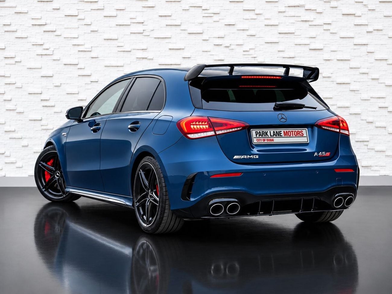 مرسيدس بنز A45 AMG- S