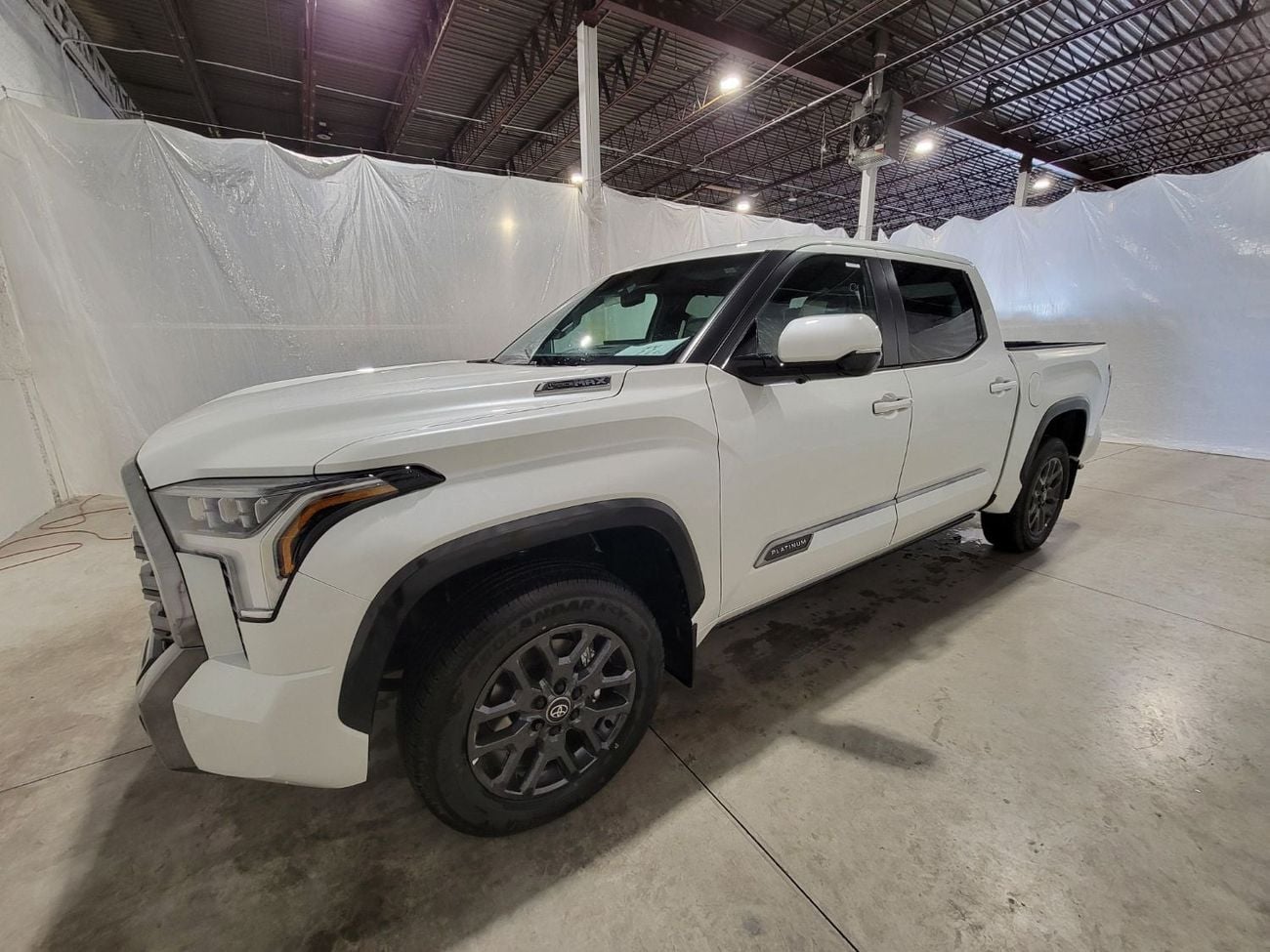 Toyota Tundra Platinum i-FORCE MAX 4x4 | 2026 | COMING SOON