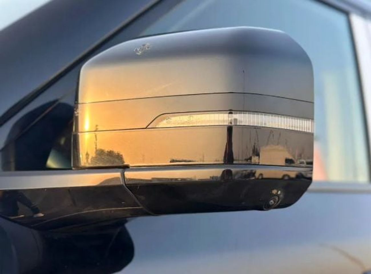 بي واي دي Ti 7 Ultra ECTB - 6. BYD Ti 7 Ultra Trim Full Options – 1.5L Hybrid Auto AWD – أسود مع برتقالي