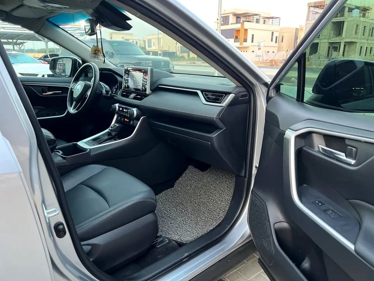 Toyota RAV4 XLE HEV RAV4 XLE Korean Specs