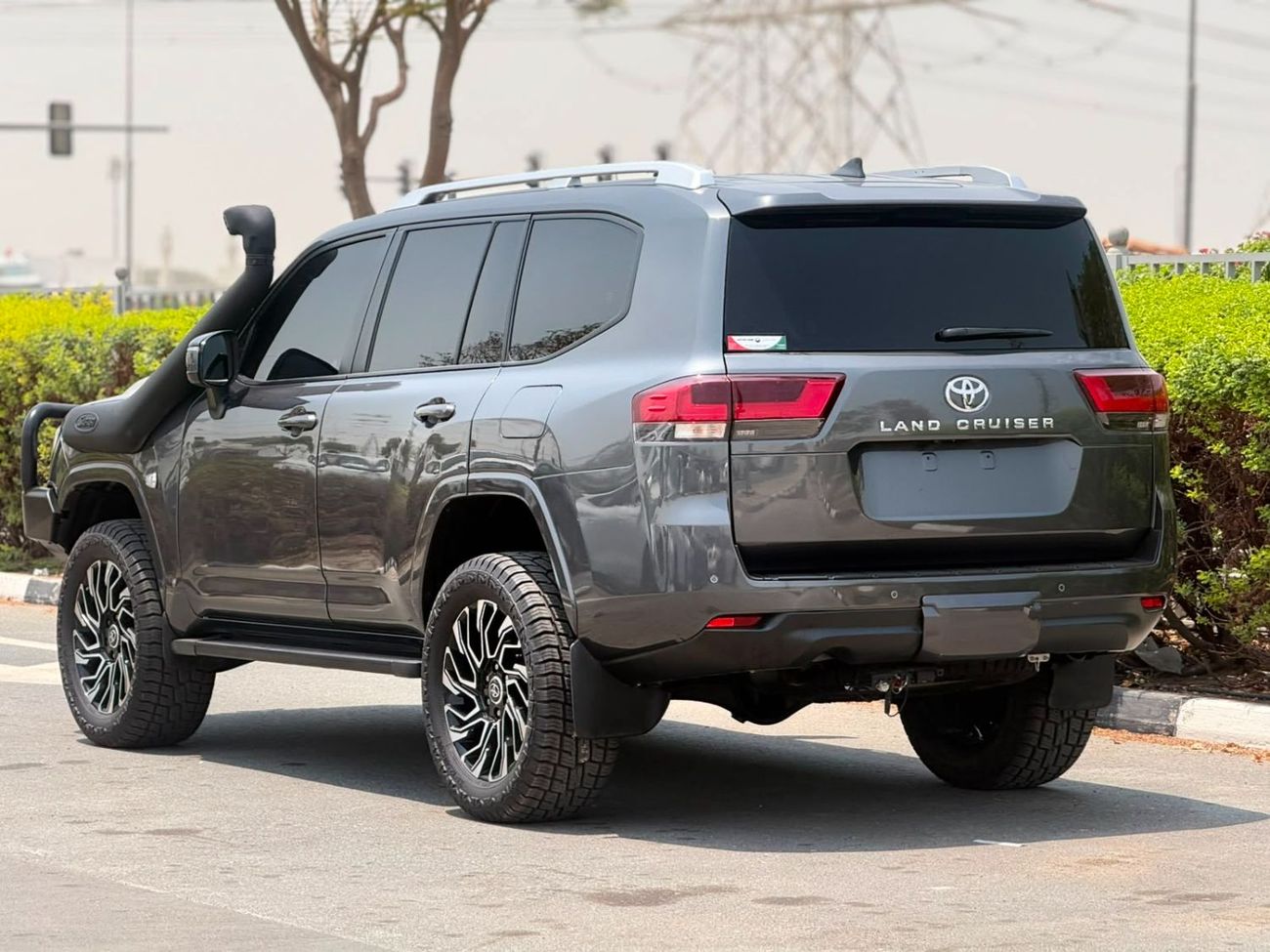 Toyota Land Cruiser GXR 2022 | 3.3L DIESEL | AT | RHD | OFF-ROAD MODIFIED | ARB BULL BAR WITH HEAVY FOCUSED LED LIGHTS | AIR