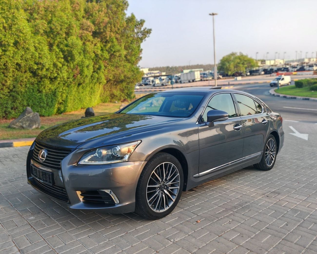 Lexus LS460 PREMIER LWB