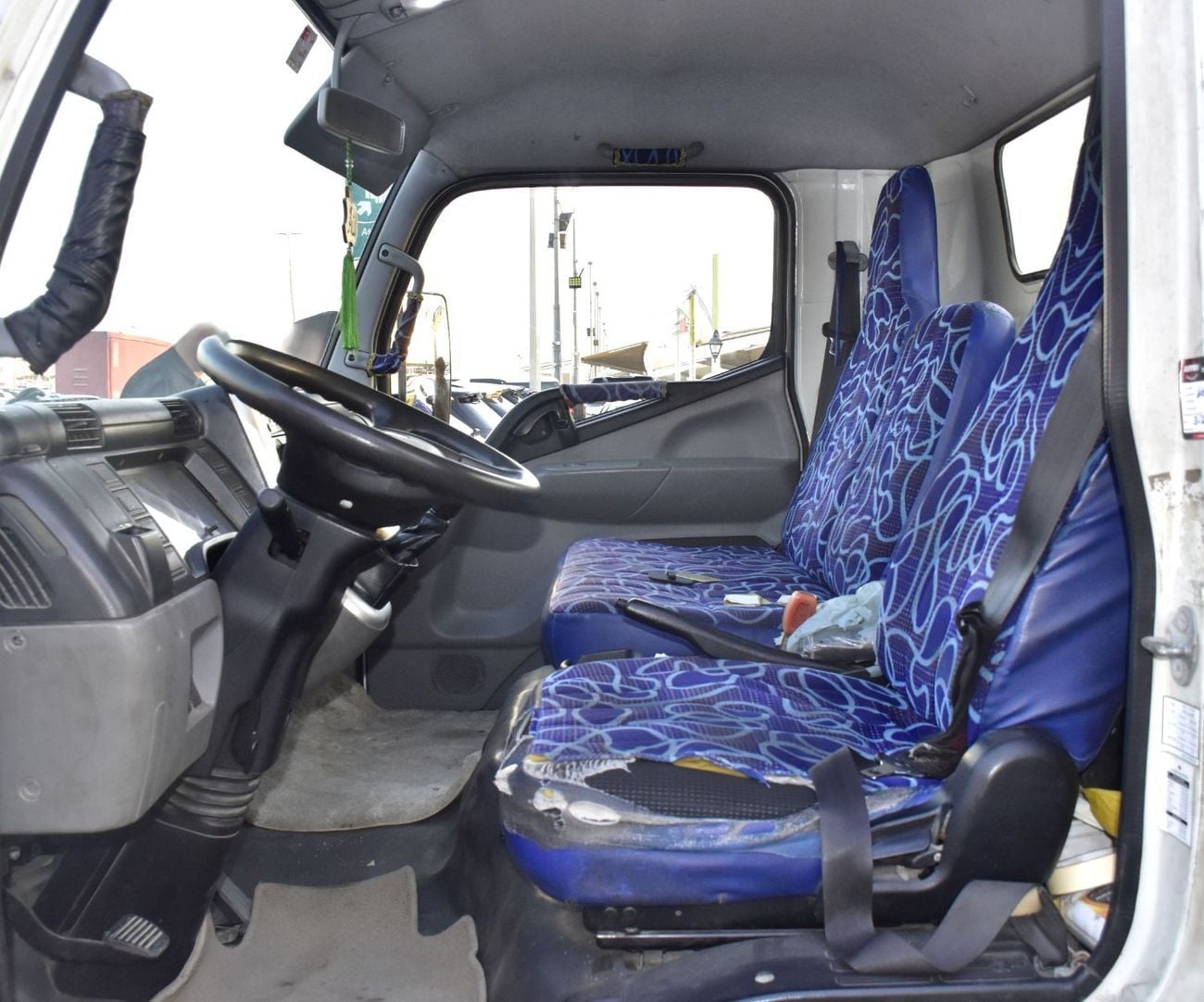 ميتسوبيشي فوسو كانتر . EXCELLENT DEAL for our Mitsubishi Canter Fuso ( 2017 Model ) in White Color GCC Specs