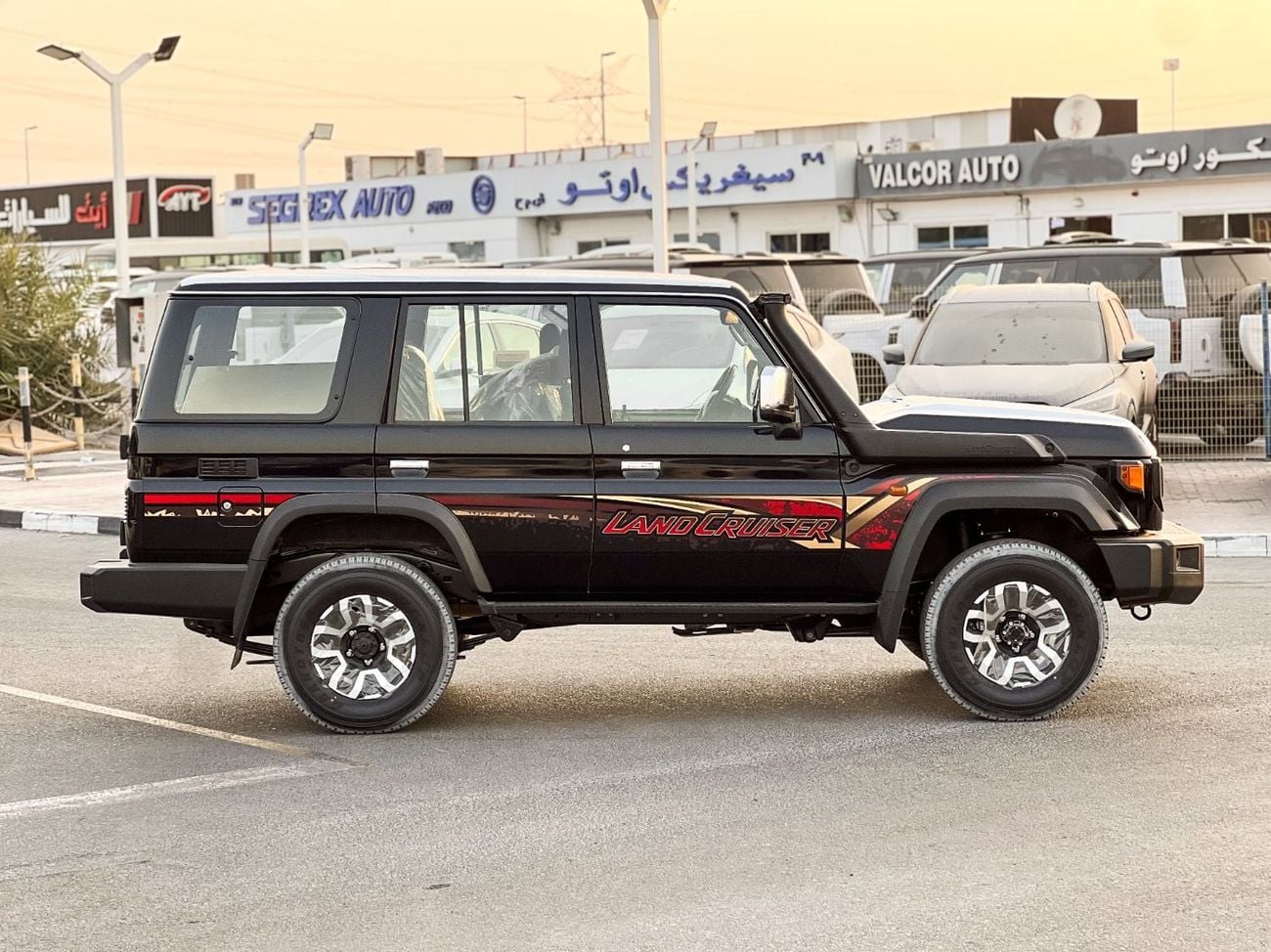 تويوتا لاند كروزر 70 LC76 LX تويوتا LC76 LX.Z1 موديل 2026، دفع رباعي، محرك 4.0 لتر V6 - للتصدير فقط