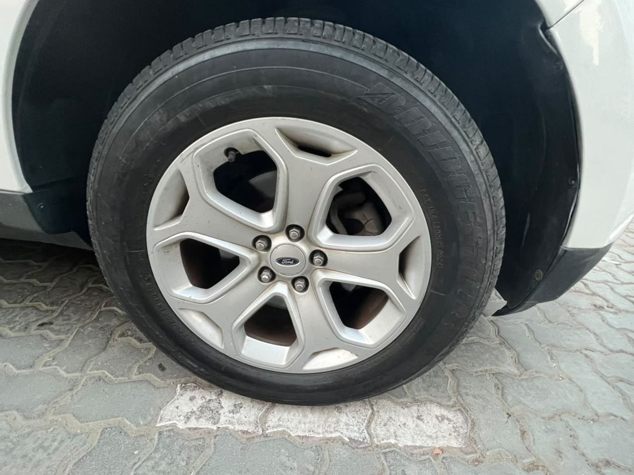 فورد إدج SE