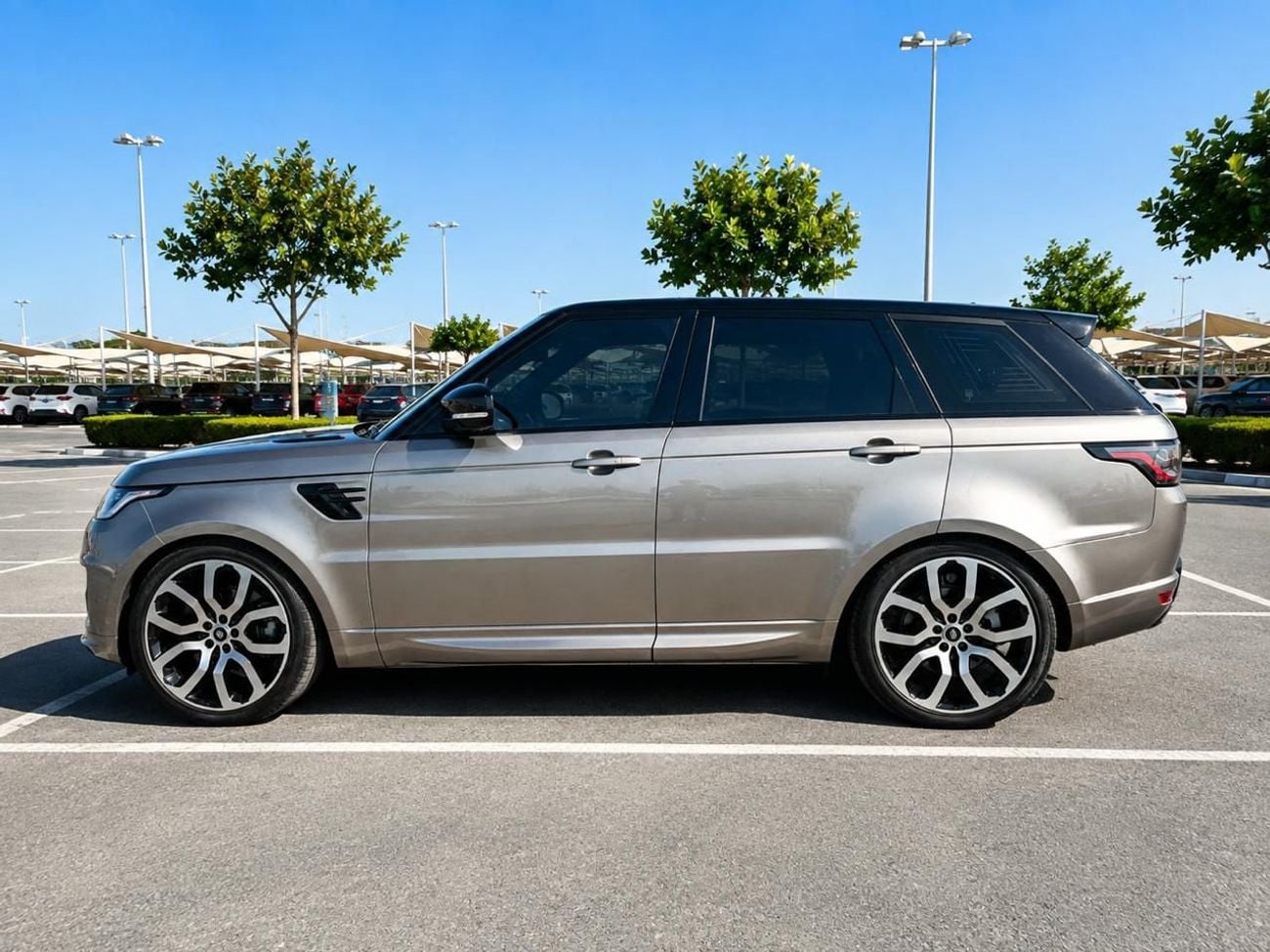 Land Rover Range Rover Sport SE RHD