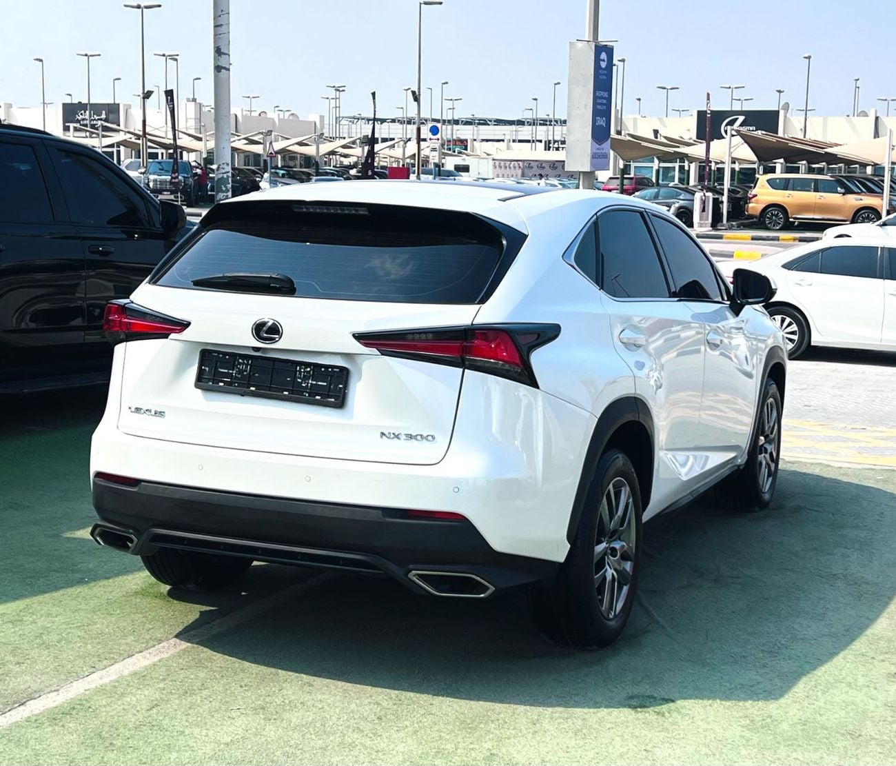 Lexus NX300 PLATINUM LEXUS NX 300 2019.ENGINE 2.0L/V4.