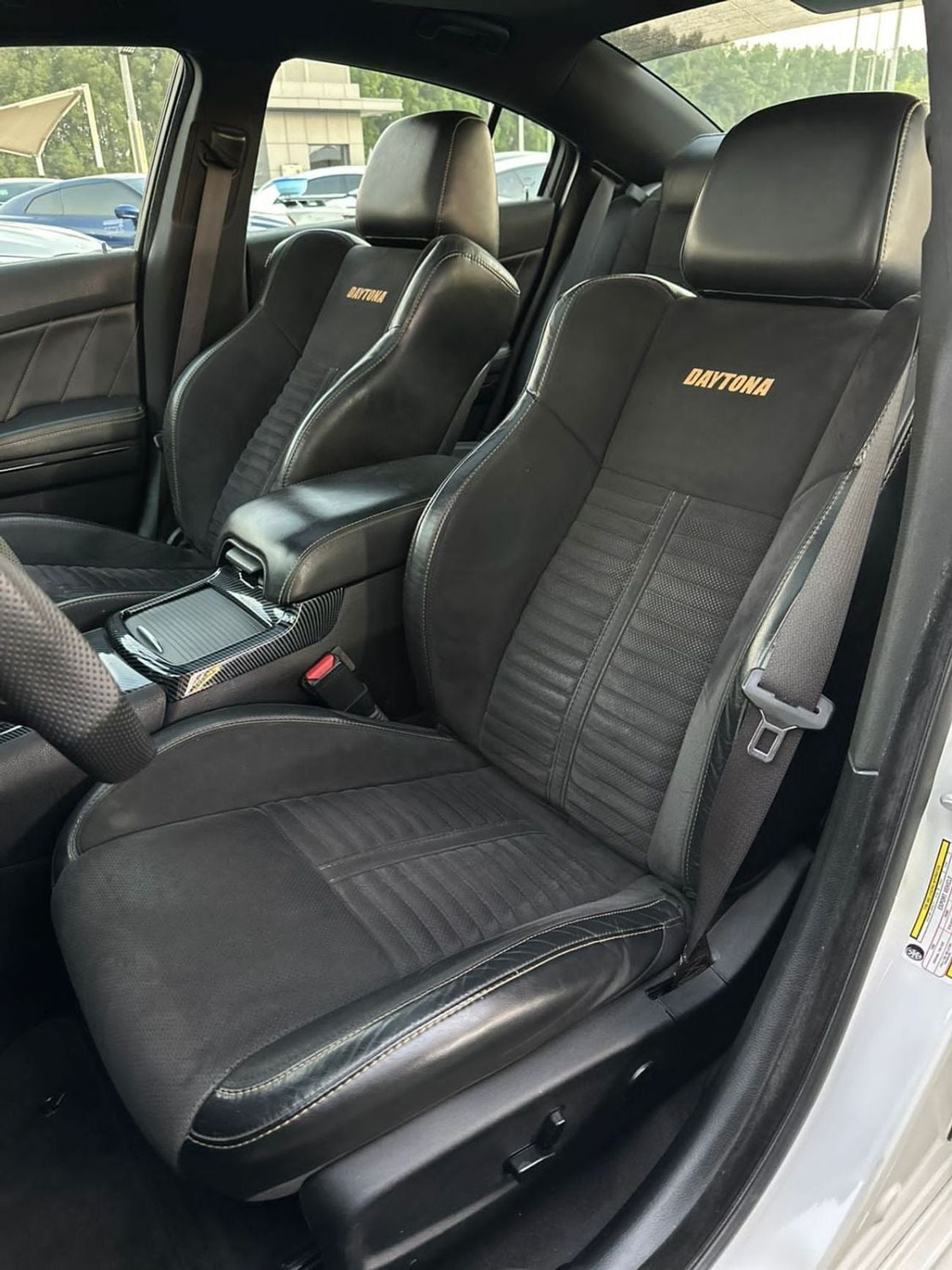 Dodge Charger DAYTONA DODGE CHARGER 392 GCC FULL OPTION 2018 PERFECT CONDITION