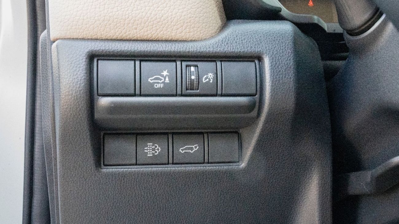 Toyota Prado VXR 2026 Toyota Land Cruiser Prado 2.8L AT Diesel (White-Beige)