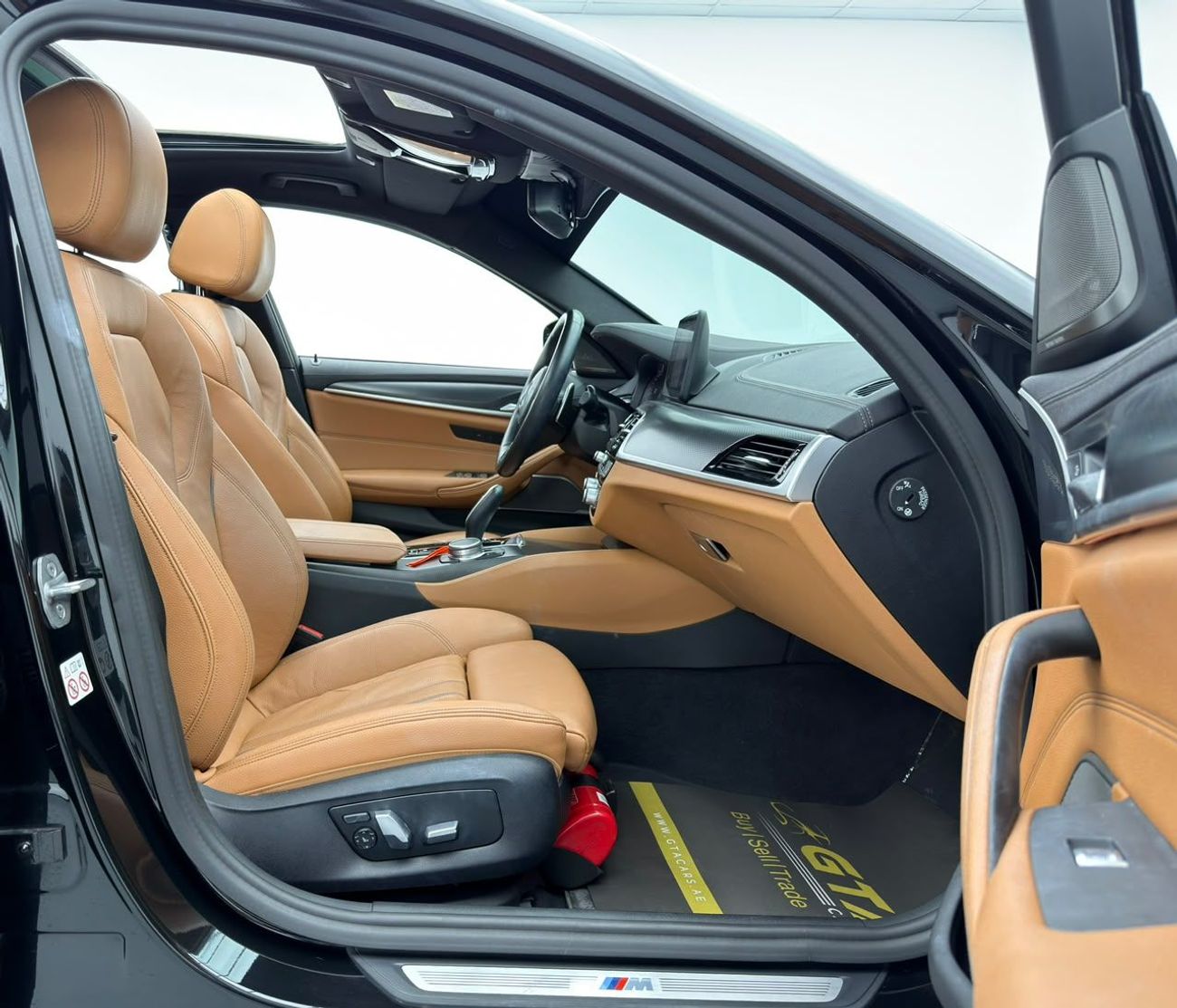 بي أم دبليو 540i M SPORT كومفورت