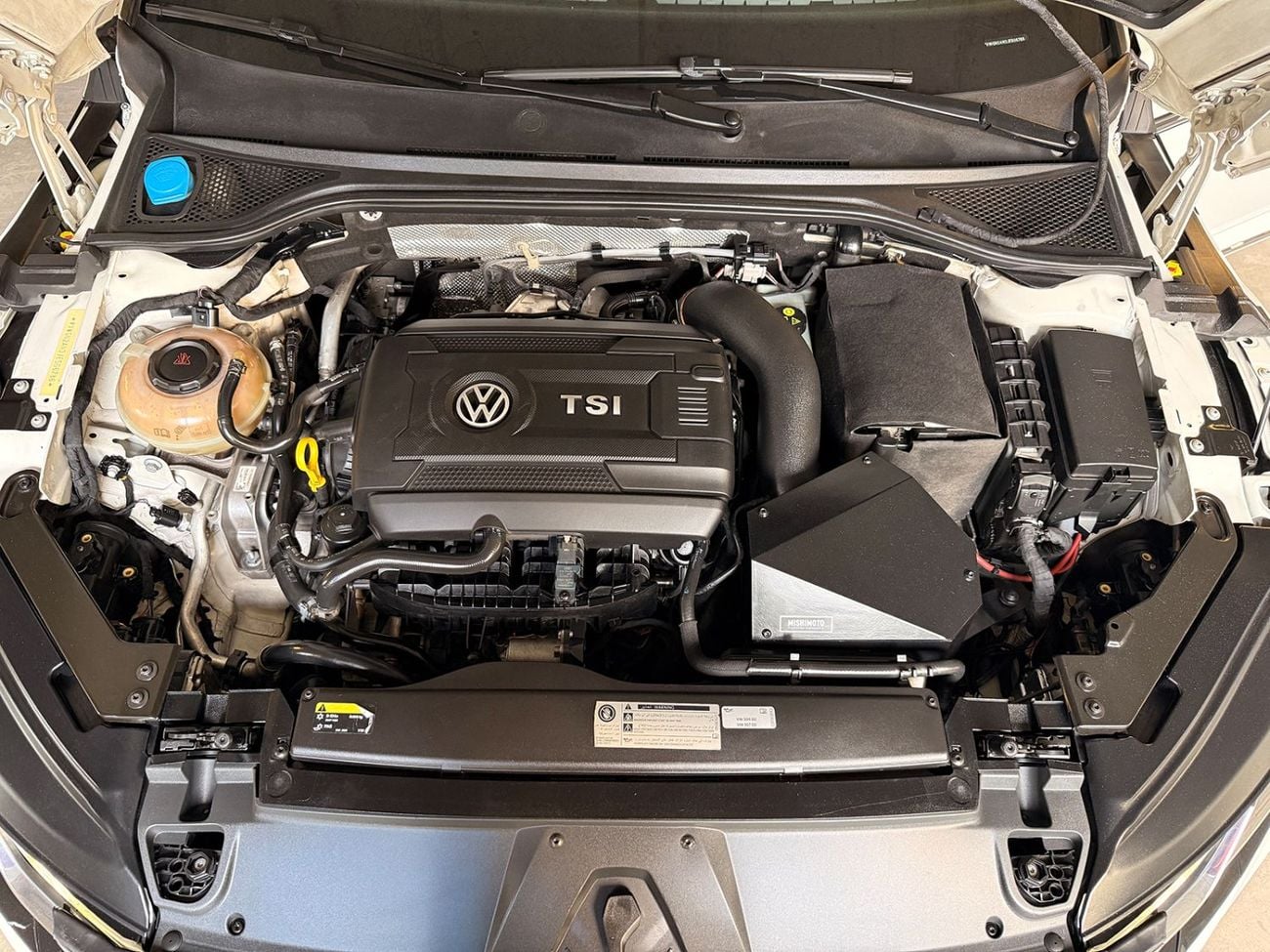 Volkswagen Arteon R LINE AUTOMATIC 2.0TSI SPORT