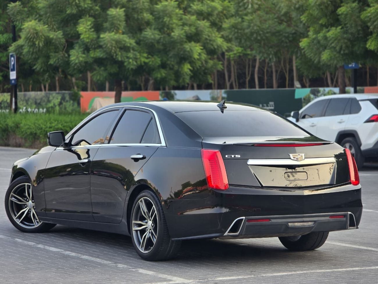 كاديلاك CTS PREMIUM LUXURY كاديلاك CT5 موديل 2019، مواصفات خليجية فاخرة // حالة ممتازة // مالك واحد