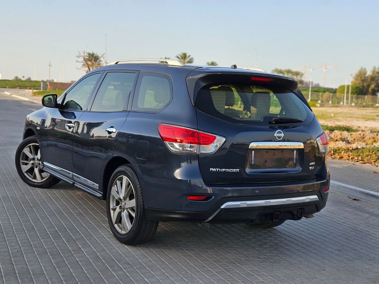 نيسان باثفايندر SV