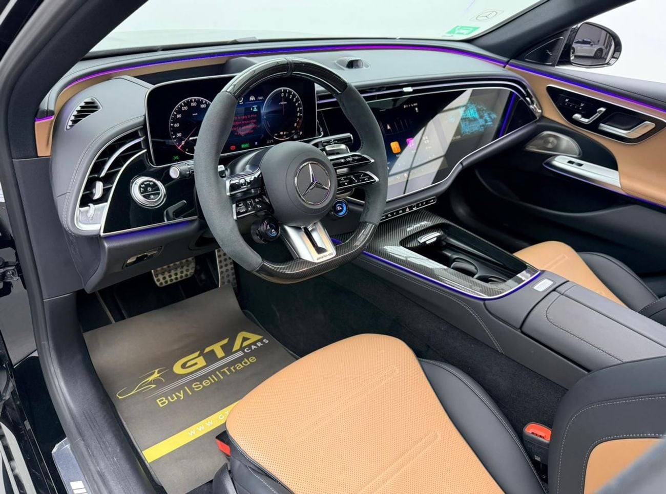 مرسيدس بنز E 53 AMG 4MATIC+ HIGH مرسيدس بنز E53 S AMG موديل 2026، ضمان مرسيدس بنز حتى 2030، مقصورة داخلية من ألياف الكربون، عداد كيلو