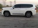 Toyota Land Cruiser VXR Twin Turbo 3.3L Diesel model 2022 Very neat and clean Title