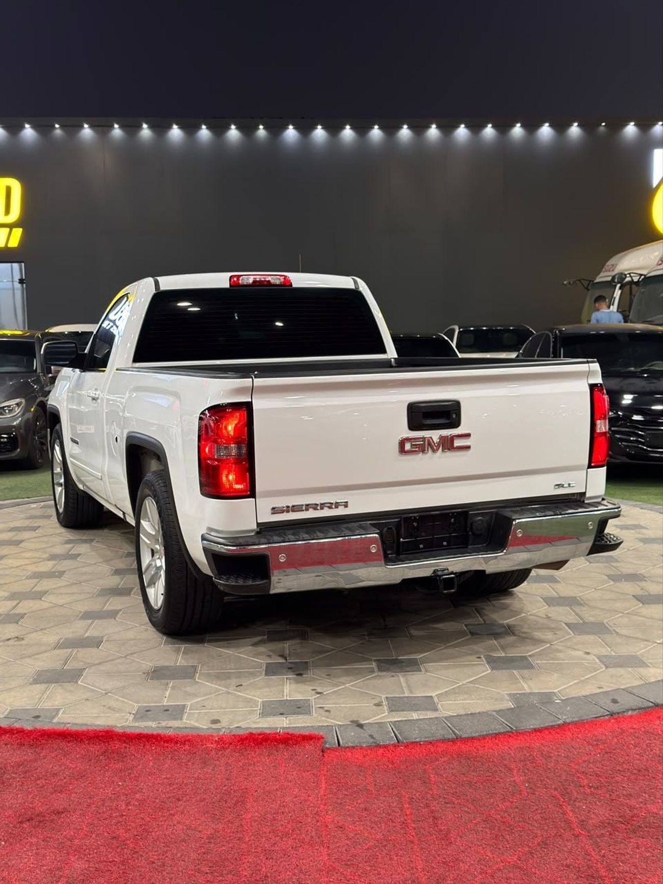 جي أم سي سييرا 1500 REG/CAB SLE Z71