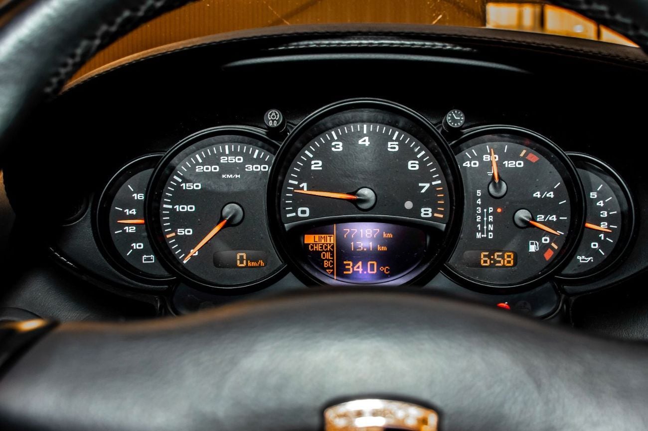 Porsche 911 CARRERA 4S