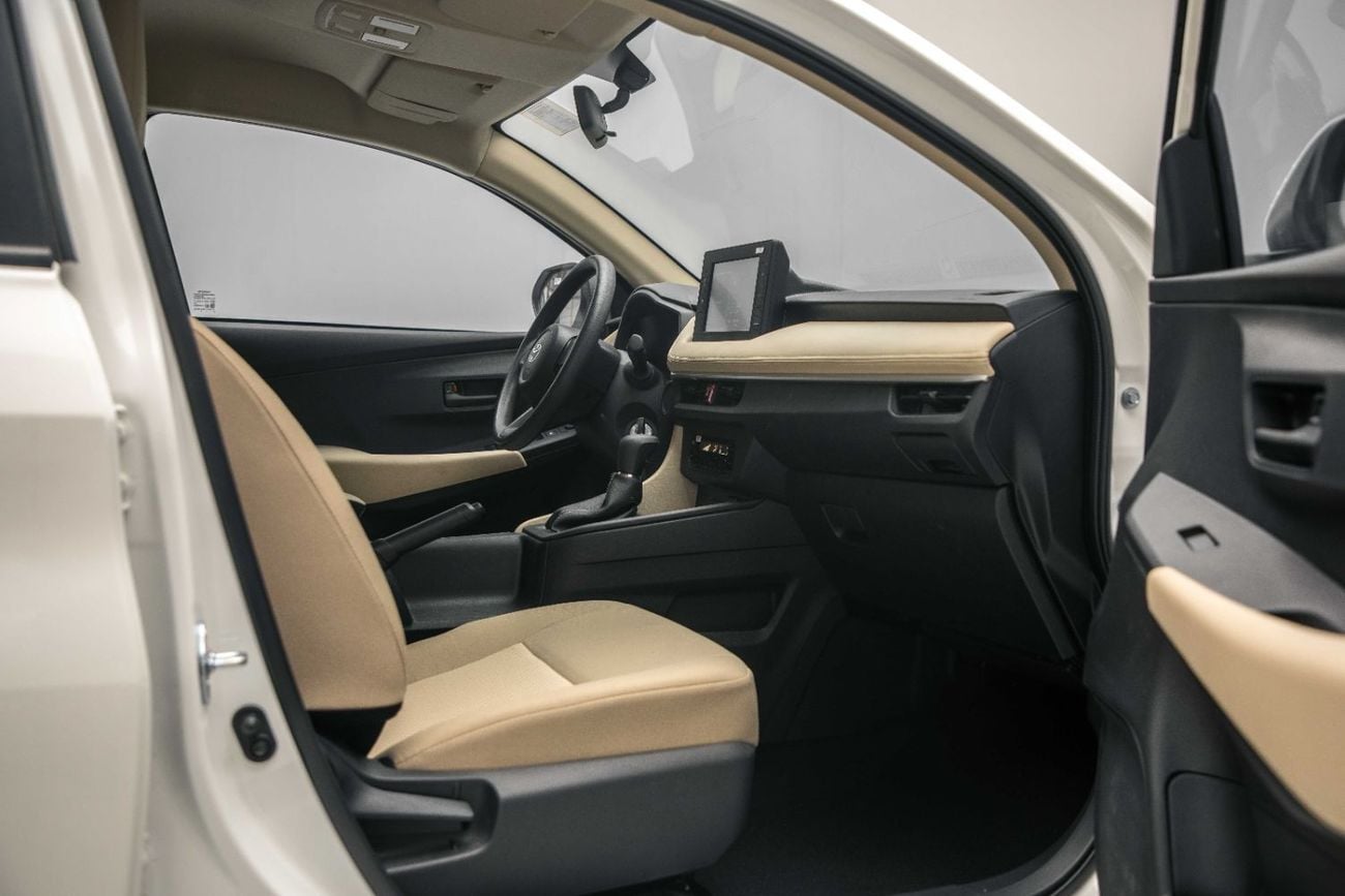 Toyota Yaris E 1.5L - Super White Inside Beige | Export Only