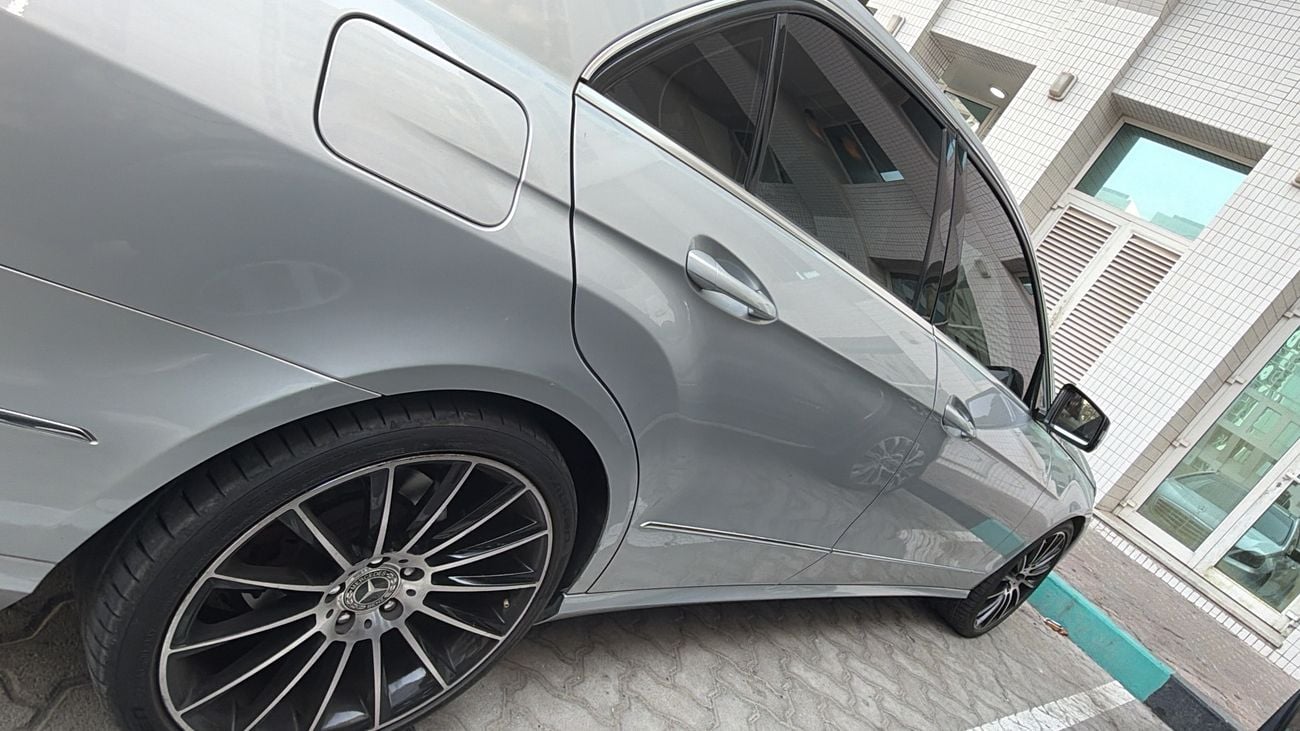 Mercedes Benz E300 ELEGANCE