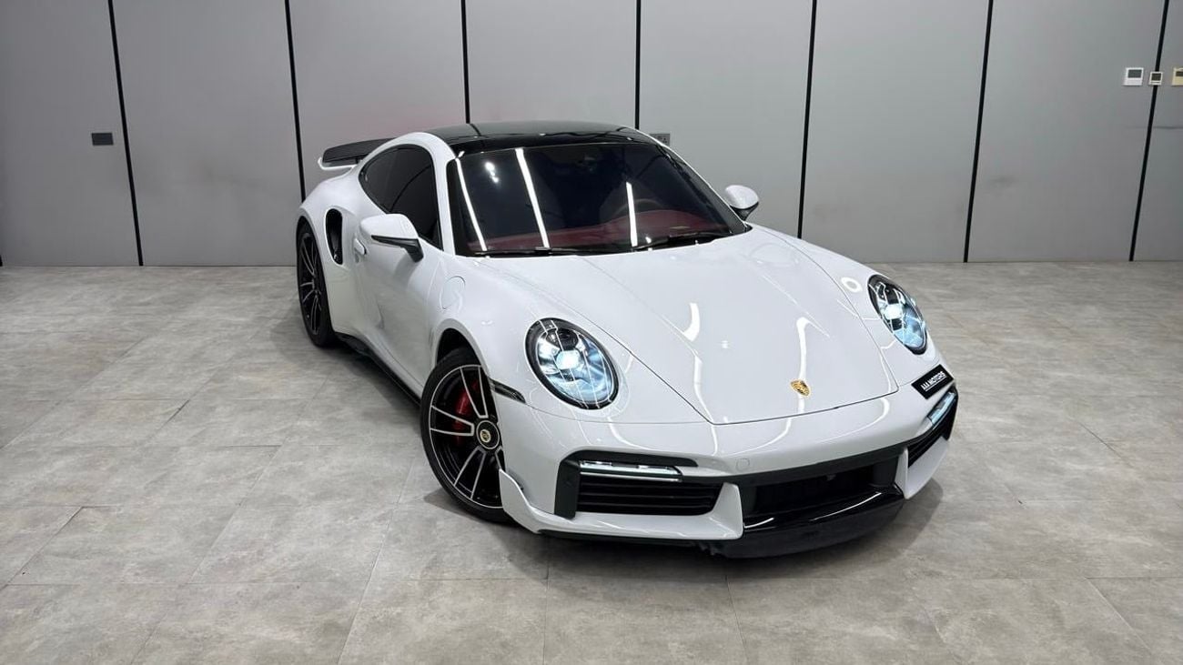 Porsche 911 TURBO GCC under warranty
