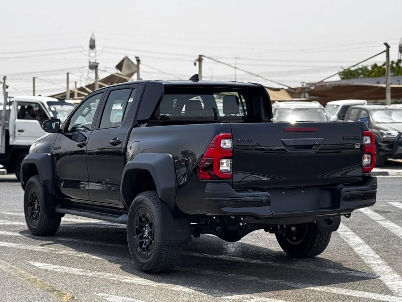 تويوتا هيلوكس GR SPORT 2.8L