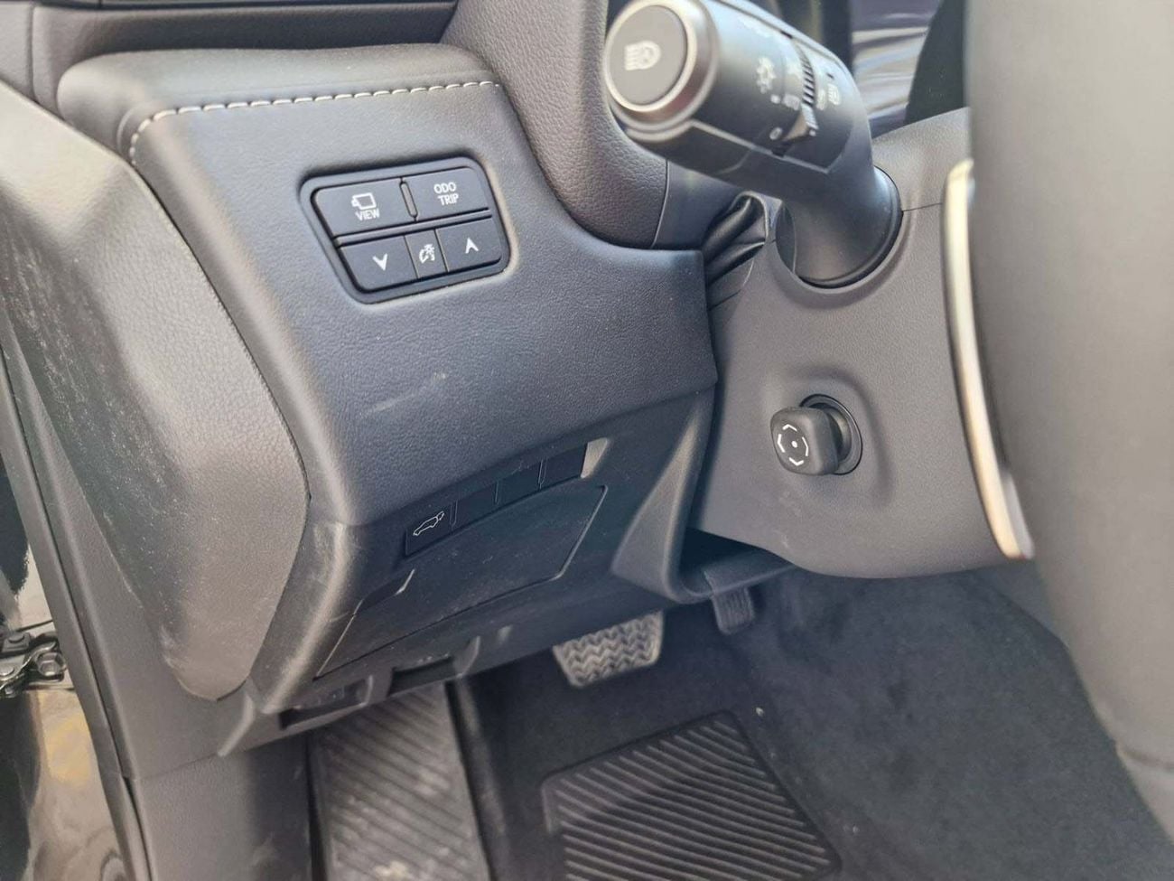 Lexus LX600 PRESTIGE