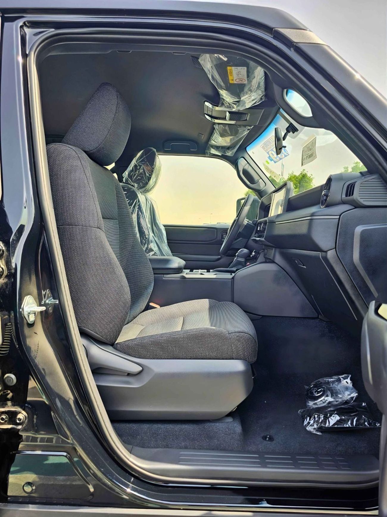 Toyota Prado ALL ROUNDER TURBO 2.4L PETROL 2.4L PETROL V4 / DVD+CAMERA / COOL BOX (CODE#PPAR)