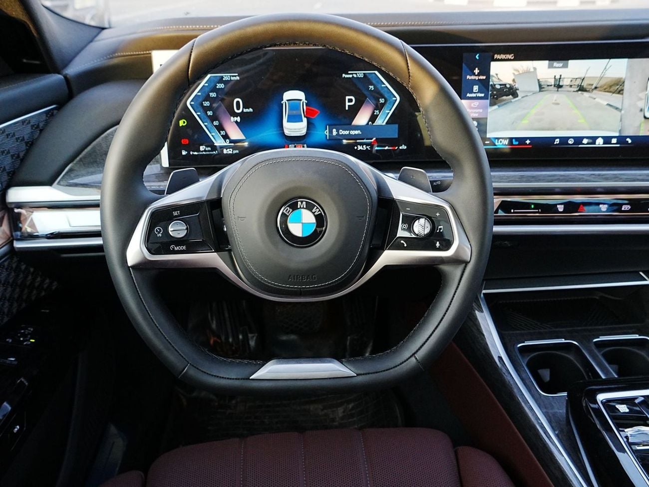 BMW 740i