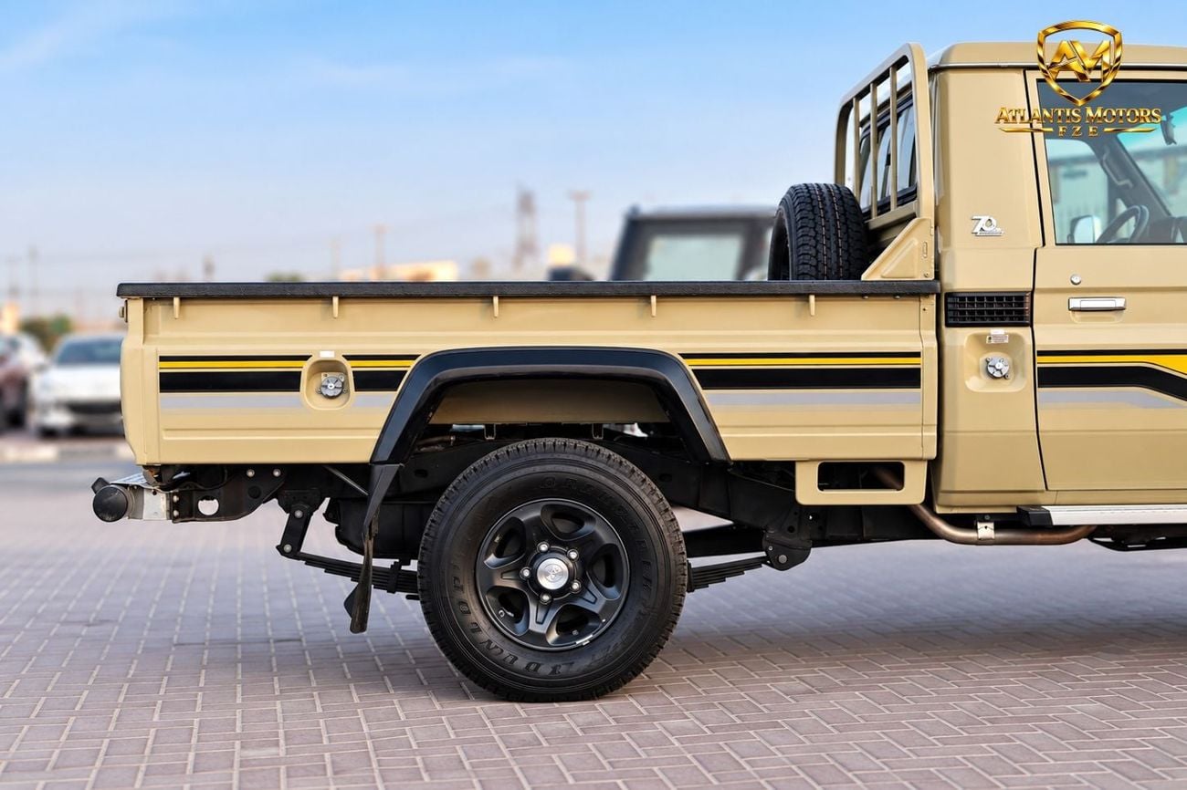 تويوتا لاند كروزر 70 LC79 إل إكس