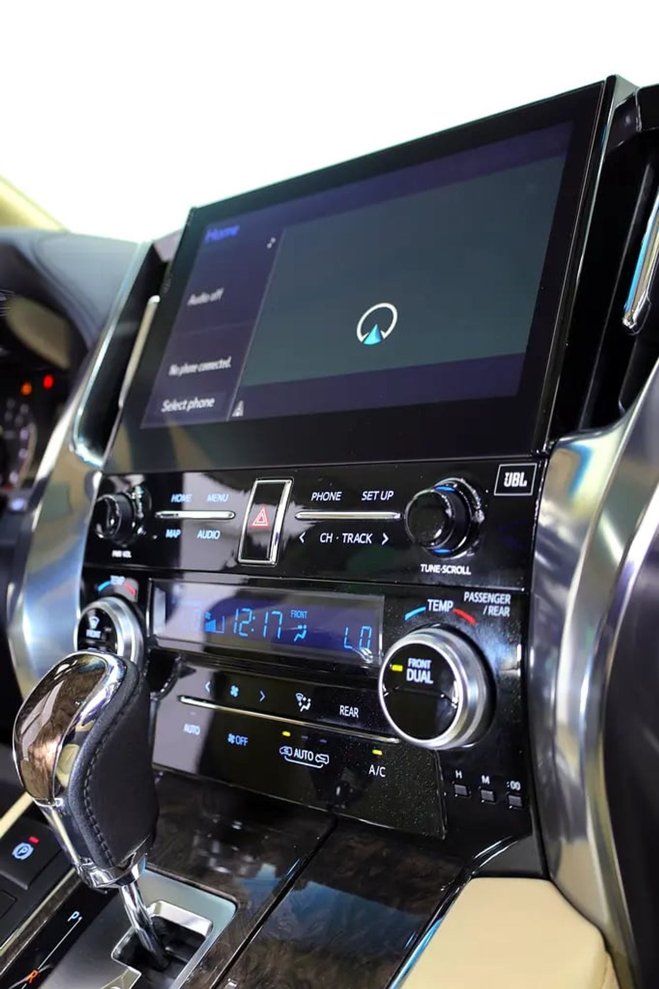 تويوتا ألفارد Executive VIP Lounge V6 - 296 HP - FULLY LOADED - LIKE CONDITION