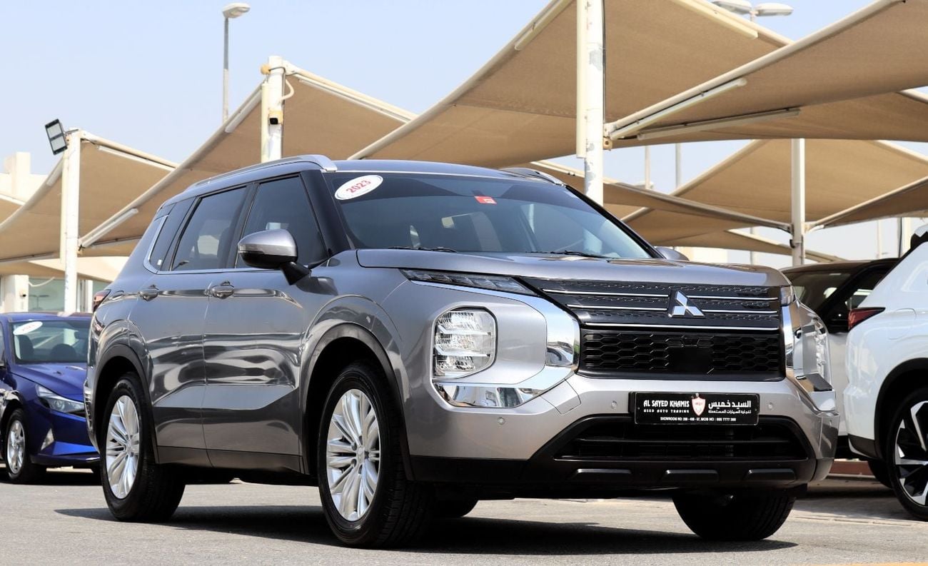 Mitsubishi Outlander GLX MIDLINE ACCIDENTS FREE - GCC - M LINE - ENGINE 2500 CC - PERFECT CONDITION INSIDE OUT