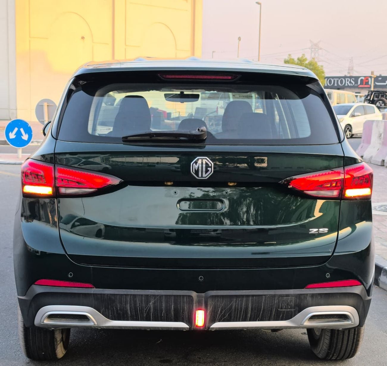 MG ZS STANDARD MG ZS 1.5L Standard GCC Specs 2026