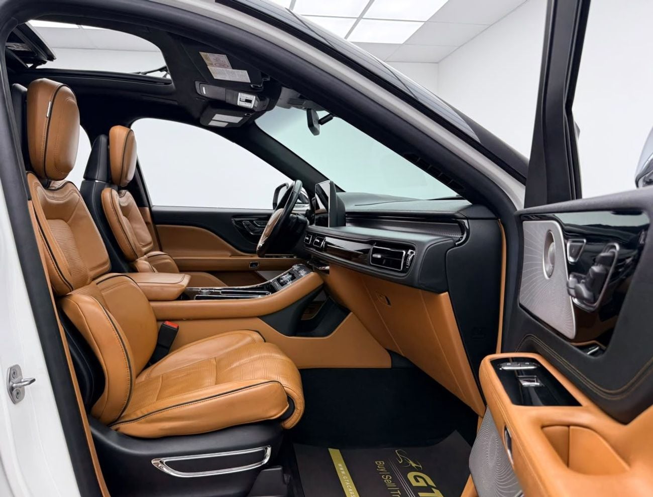 Lincoln Aviator 2020 Lincoln Aviator Luxury, Warranty, Excellent Condition, Korean Specs.