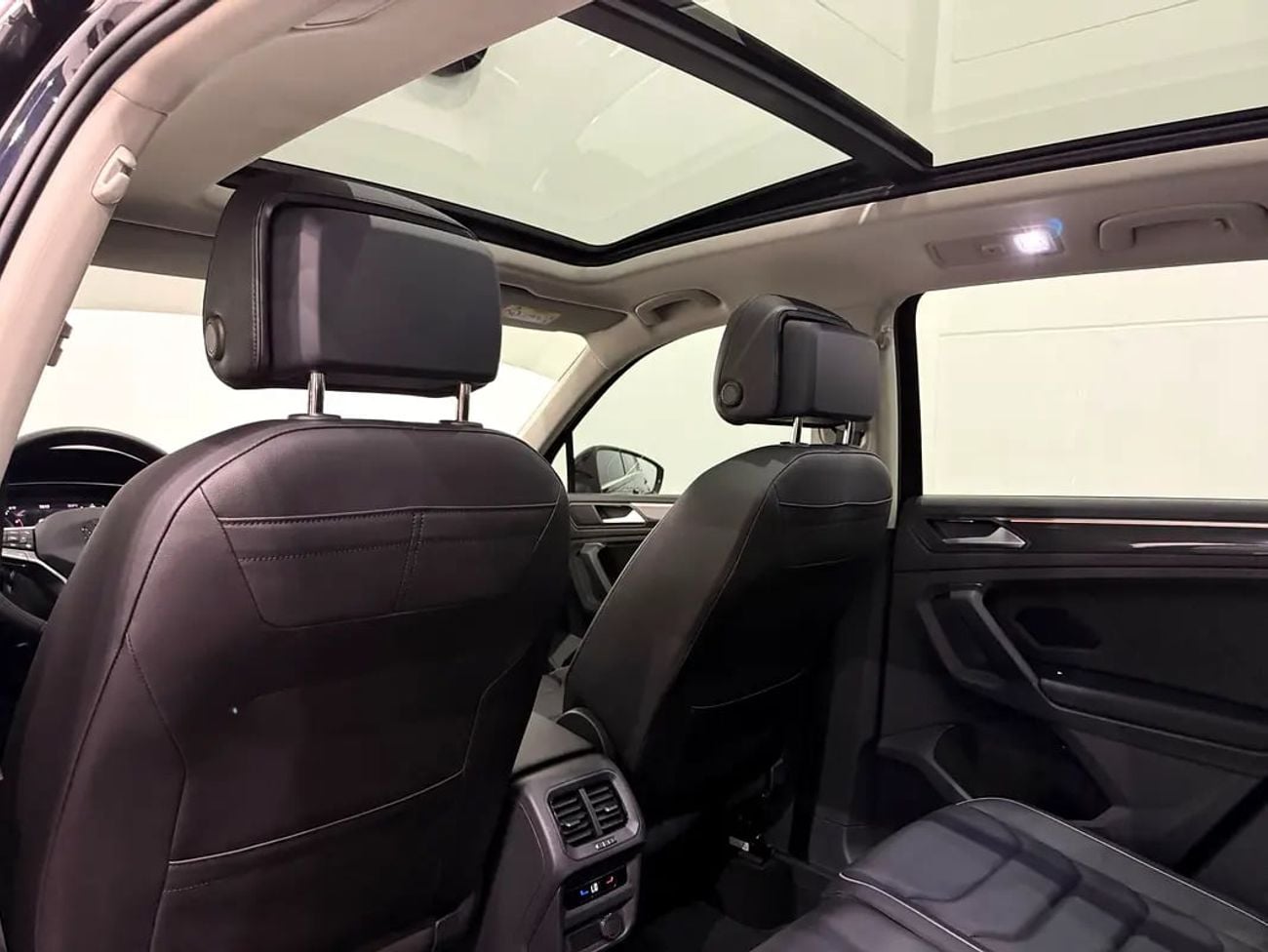 Volkswagen Tiguan LIFE PLUS GCC / Official Dealer Warranty and Service Package