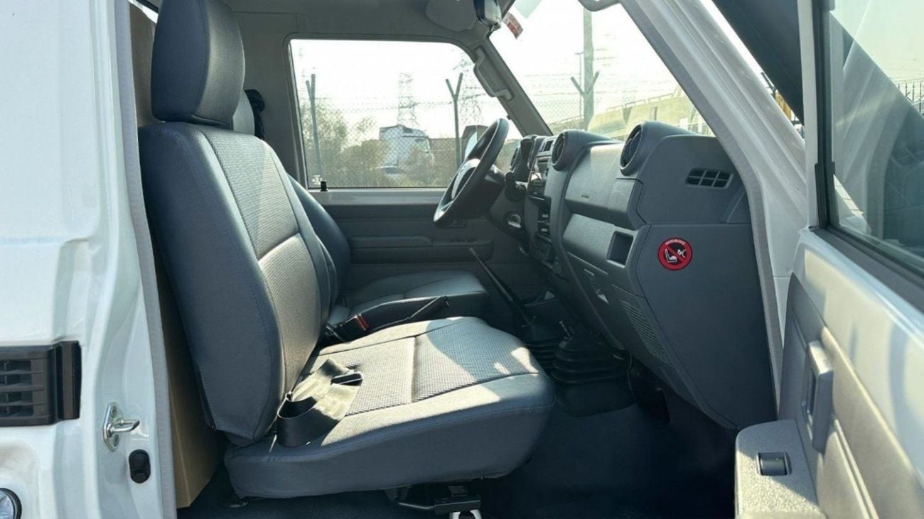 Toyota Land Cruiser 70 LC 78 HARDTOP 4.0L MT S/C 4.2 DIESEL