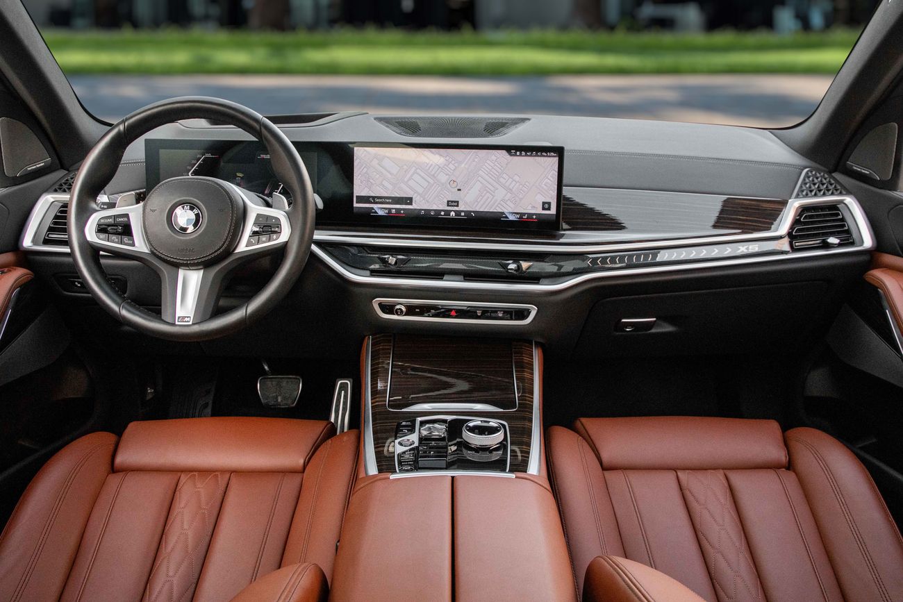 BMW X5 xdrive 40iM-sport X5 M-Kit | 5,660 P.M | 0% Downpayment | IMMACULATE!